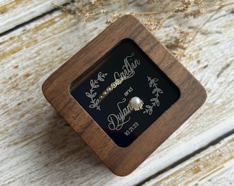 Gepersonaliseerde houten bruiloft verlovingsring vak, aangepaste gegraveerde walnoot ring vak, vierkante ringdrager, jubileum, voorstel ring vak houder