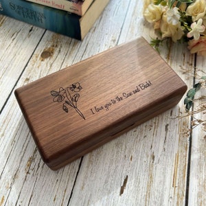 Personalized  Birth Flower Wood Jewelry box, Portable travel jewelry box, Jewelry Gift box, Birthday Gift, Gift for her, Christmas Gift