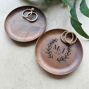 Custom Wood Ring Dish, Wedding Ring Dish, Engagement Ring Holder, Gifts for Wedding, 5th Anniversary Gifts for Her