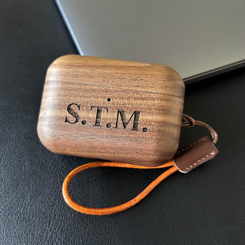 Custom Engraved Wood AirPods Pro3 1/2 Case, Wooden Protective Cover for Airpods , Earpods Cover with Keychain, Christmas Gift image 4