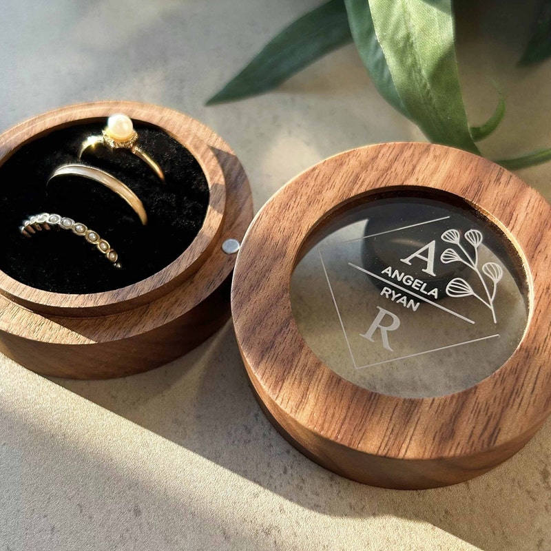 Ring Box - Etsy