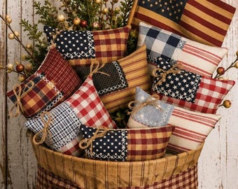 Farmhouse Home Decor Mini ONE Flag Stuffed Fabric Pillow Tucks Tier Tray Kitchen Dough Bowl Filler Country Decorations 4th July Patriotic