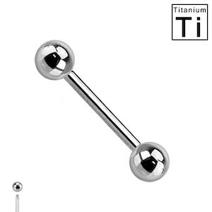 Può includere: Una barra di titanio argentata con due estremità a sfera. La barra è di calibro 16 e misura 3,18 cm di lunghezza. Le sfere hanno un diametro di 8 mm.