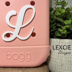 Bogg Bagg Script Letter Charm, Monogramas de bolsa Bogg, Amuletos de bolsa Bogg, Etiquetas de bolsa Bogg