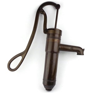 Dekorative Handwasserpumpgerät, Vintage Außenbrunnen-Pumpe, Bronze-Handwasserpumpgerät