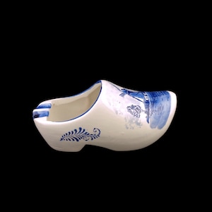 Vintage Ceramic Ashtray, Hand Painted Ceramic Ashtray, Holland Shoe Shaped Ceramic Ashtray, Delft Ceramic Ashtray