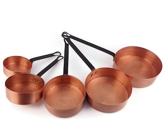 銅鍋　片手鍋　ソースパン　陶器ハンドル　4つセット ヴィンテージ銅製ソースパン4個セット（鉄製ハンドル付き）、銅製調理