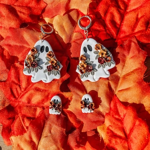 Bloemen spookoorbellen, spookachtige leuke oorbellen, Halloween-oorbellen, herfstoorbellen, oorknopjes, grillige spookoorbellen, herfstsieraden