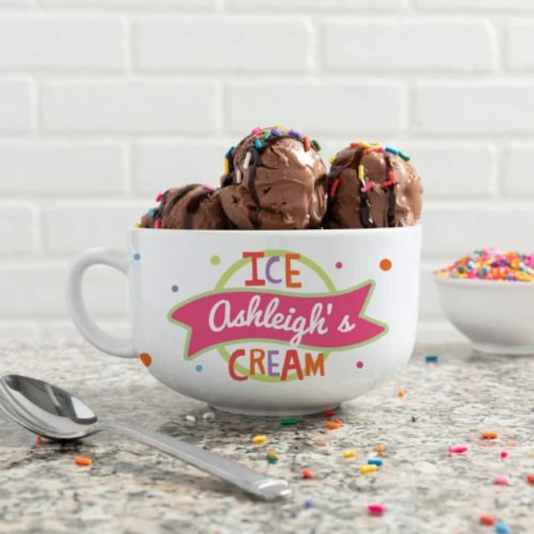 Personalized Ice Cream Bowl With Handle and Pink Banner With Name, Ice