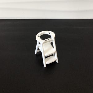 Minitrapje: 3D-geprint poppenhuisaccessoire op schaal 1:12