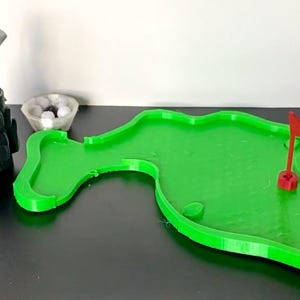 Miniature Golf Desktop Game - Fun Tabletop Golf Set for Office or Home - Mini Golf Gift for All Ages - Perfect Party Activity