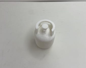 1:12 Scale Dollhouse Propane Tank | Miniature Gas Cylinder Accessory | Realistic Outdoor BBQ or Workshop Scene