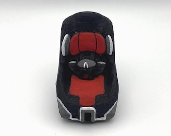 Mini silla de coche para casa de muñecas - Escala 1:12 / Portabebés realista para escenas en miniatura - V17