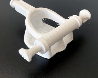 Miniature Baby Bath Seat – 1:12 Scale | 3D Printed Dollhouse Nursery Accessory