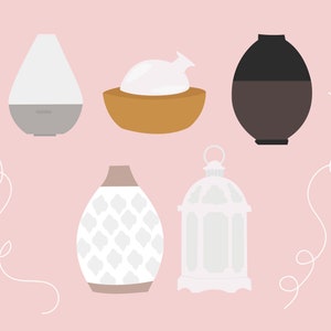 Könnte beinhalten: Fünf verschiedene Diffusorstile, darunter ein weißer Keramikdiffusor mit geometrischem Muster, ein weißer Diffusor mit runder Oberseite, ein weißer Diffusor mit runder Oberseite und Holzsockel, ein schwarzer Diffusor mit runder Oberseite und ein weißer Diffusor mit runder Oberseite und Metallkäfig.