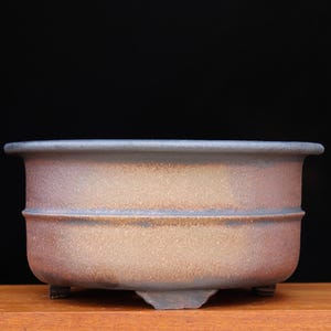 Small round bonsai pot (9 3/4")