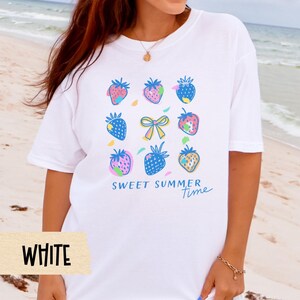 Sweet Summertime Strawberry Shirt, Comfort Colors Summer Fruit Tee, Colorful Retro Berry Graphic T-Shirt, Cute Beach Picnic Top for Women