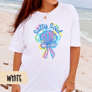Salty Soul Comfort Colors Shirt, Coastal Cowgirl Seashell Tee, Beachy Boho Summer T-Shirt for Women, Retro Ocean Aesthetic Graphic Top