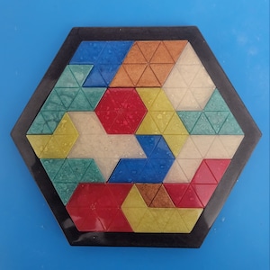 16 Piece Tangram Puzzle Board