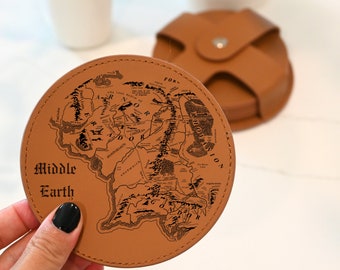 Juego de 6 posavasos de El Señor de los Anillos, posavasos de cuero con mapa de El Señor de los Anillos grabado a medida con soporte con cierre a presión, regalo de ESDLA