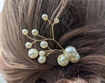 Elegant pearl hair pin  — bridal hair pin inspired by nature