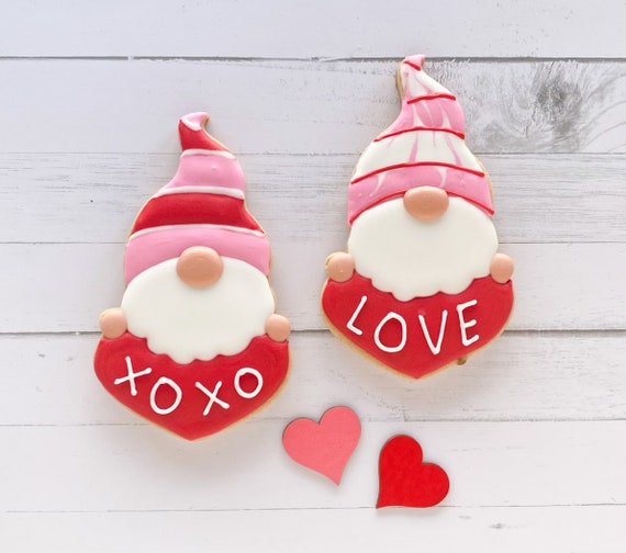 Gnome Large heart Valentine cookie cutter – Cheerful Cookie Cutters