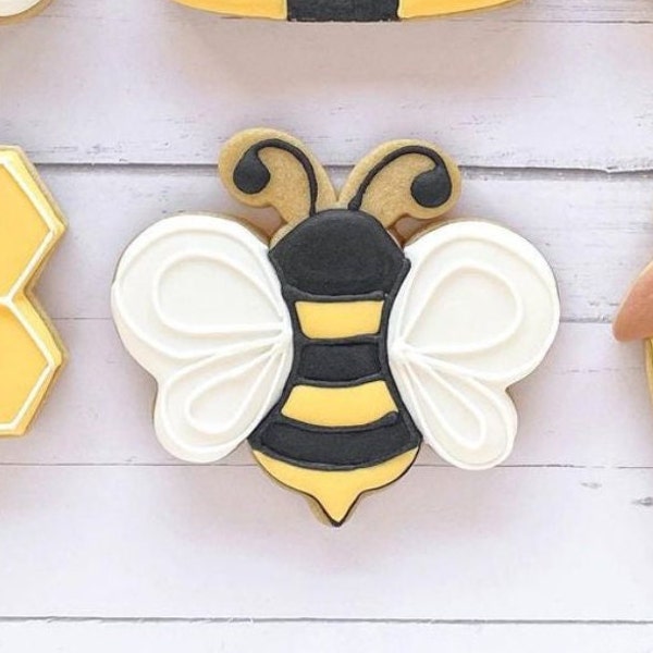 Honey Bee Cookie Cutter 4"