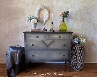 Vintage Dresser | Rustic Dresser | 4 Drawer Dresser | Painted Dresser | Primitive Farmhouse Dresser | SHIPPING NOT INCLUDED