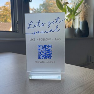 QR Code Aufsteller Social Media Instagram Facebook E-Mail frosted milchig Acrylic Acryl Plexiglas Milchglas