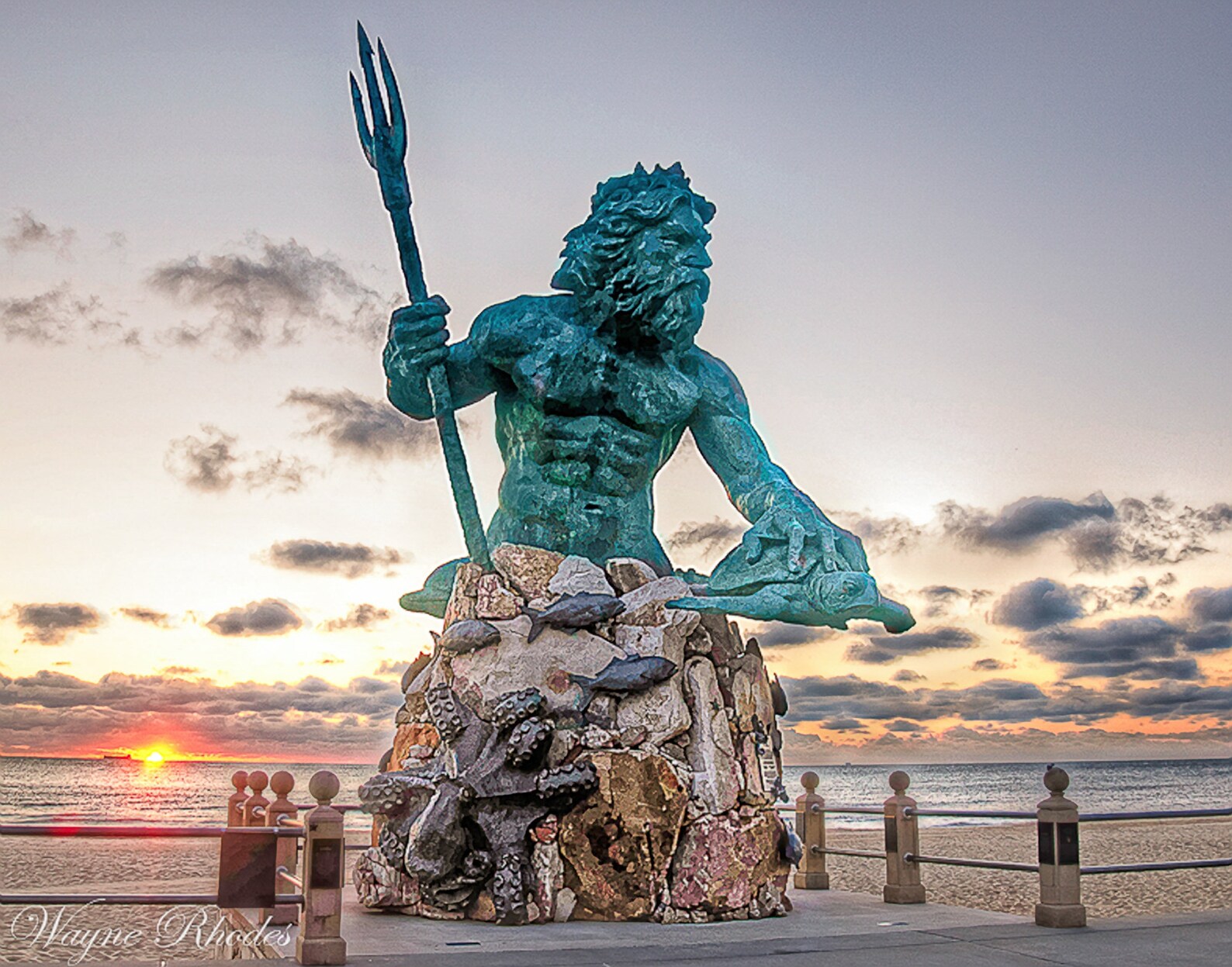King Neptune Statue Photographed During Sunrise at Virginia Etsy