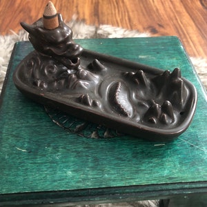 Dragon backflow incense burner