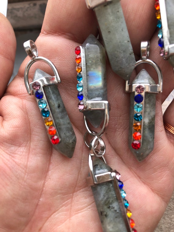 Crystal Chakra labordorite silver pendant beautiful quality