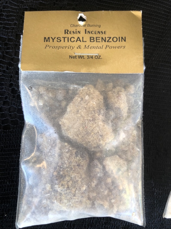 Natural resin incense for charcoal