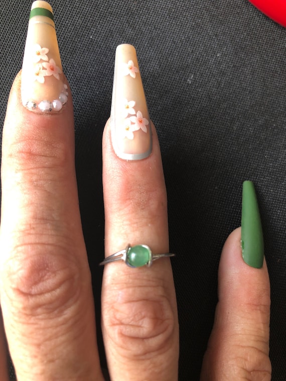 4 mm green adventuring wire wrapped silver ring handmade