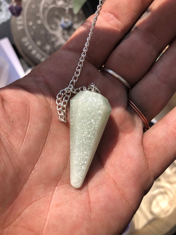 green adventurine pendulums for divination