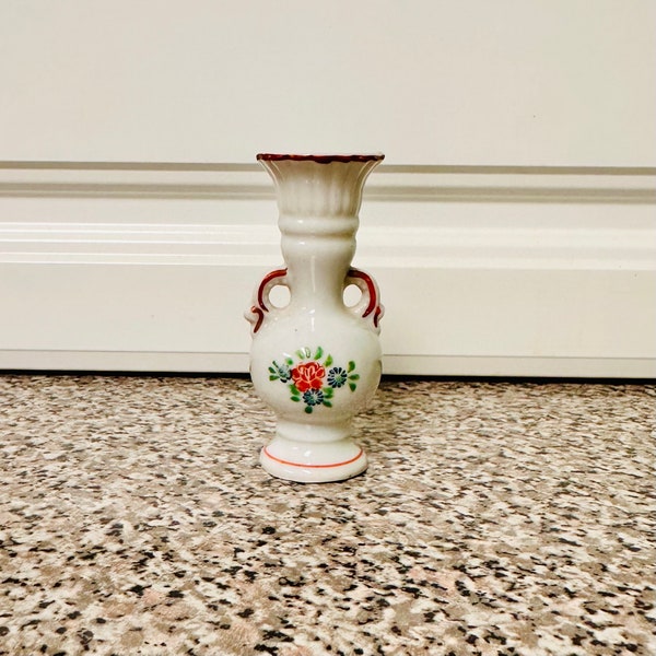 Miniature Bud Vase | Vintage Bud Vase | Vintage Vase | Made in Japan Mini Bud Vase | Grandma core | Cottagecore | Victorian Decor