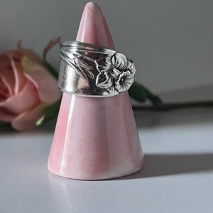 Floral vintage spoon ring, silver rings, gift for her, eco friendly jewelry, flower ring for woman, spoonflower, spoon jewelry ring
