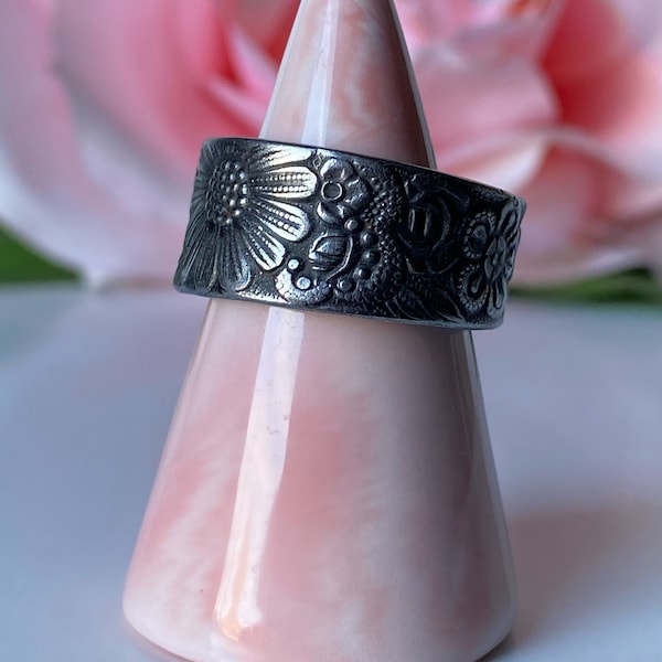 Stainless floral spoon ring, floral ring silver, gift for women, promise ring, eco friendly jewelry, boho ring, non tarnish ring, upcyced