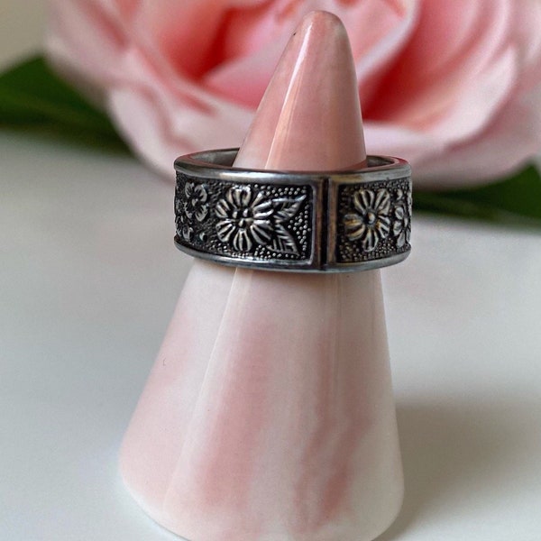 Stainless steel floral spoon ring, flower spoon ring, stainless steel ring, spoon ring, upcycled jewelry, spoonflower  eco-friendly jewelry