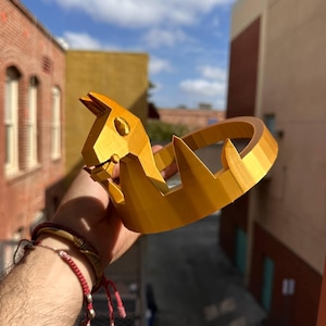 Victory Royale Crown - Winners Trophy - Golden Llama