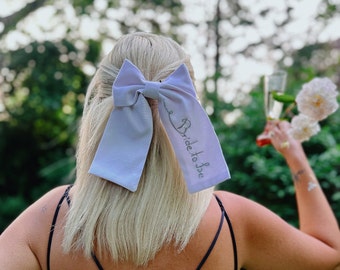 Bride To Be Bow, Bride To Be Hair Accessory, Bride to be Gift, Hen Party Accessory, Team Bride, Bridesmaid Proposal Gift, Gift for Bride