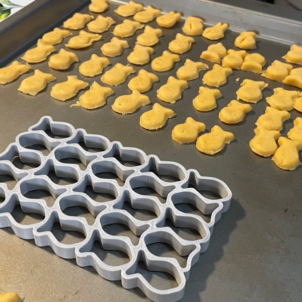 Goldfish Cracker Cutter, cuts 25 fish | 3D Printed with Food Safe PLA,