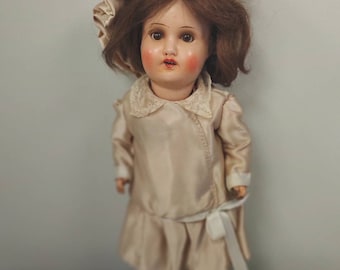 Mengersgereuth Porzellanfabrik Trebor Germany Vintage Antique  doll