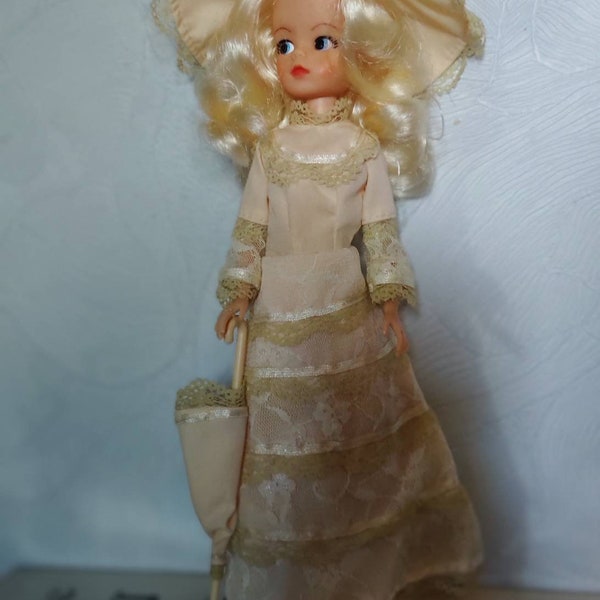 Sindy doll "Royal Occasion"