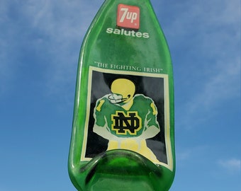 Notre Dame Fighting Irish Vintage Commemorative 7up Melted Bottle Spoon Rest 
