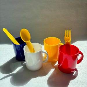 Vintage Plastic Mugs and Cutlery, Fork, Spoon and Knife - Set of 4, Red, Yellow, Blue and White