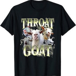 Op de afbeelding: Zwart T-shirt met een gouden afbeelding van meerdere geiten en de woorden "THROAT GOAT". De geiten worden in verschillende poses afgebeeld, sommige steken hun tong uit.