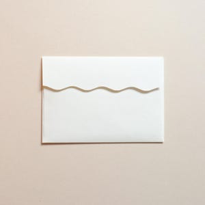 Sobres ondulados C6 (11,4 x 16,2 cm) A6 - Sobres marfil con solapa ondulada - Invitaciones de boda, anuncios de nacimiento, negocios, sobres de lujo