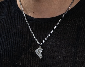 Sneaker Necklace with Pendant in Silver - crafted from 316L Stainless Steel - Sneaker Charm Necklace for Men and Women by UNSHINEBAR