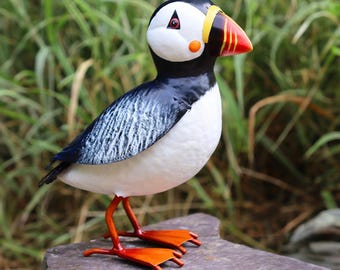 Metal Puffin Garden Sculpture 22cm x 18.5cm Black and White - Outdoor Bird Ornament Decor Gift - Handmade Bird Statue Decoration